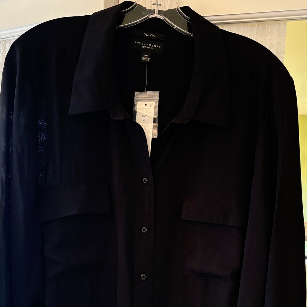 NWT 2X Olivia Black Button-Up Blouse Top